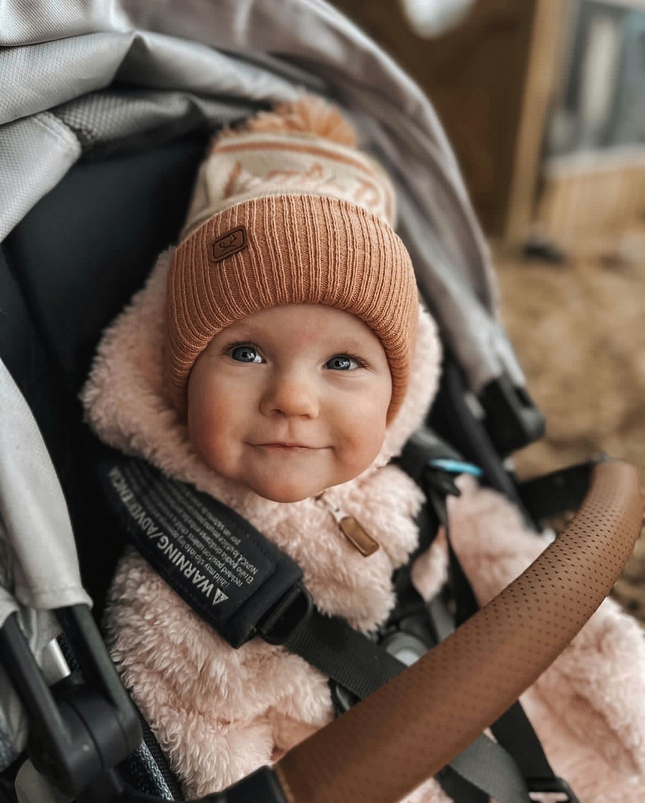 Backwoods Pom Toque - Coral Rose