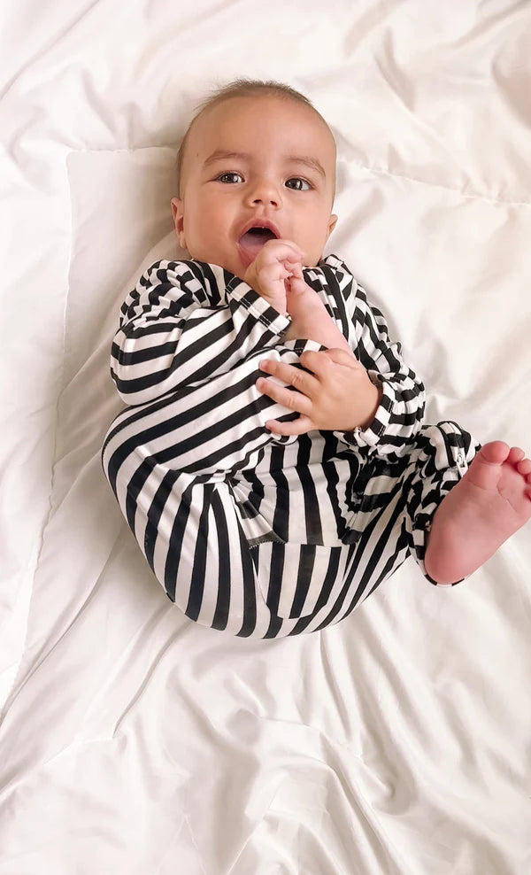 Zipper Sleeper - Black and White Stripe