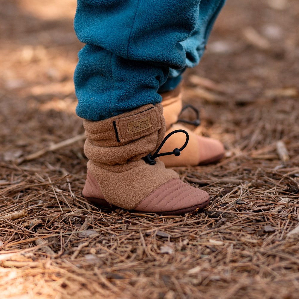 Stay-Put Cozy Booties - Brown Bear