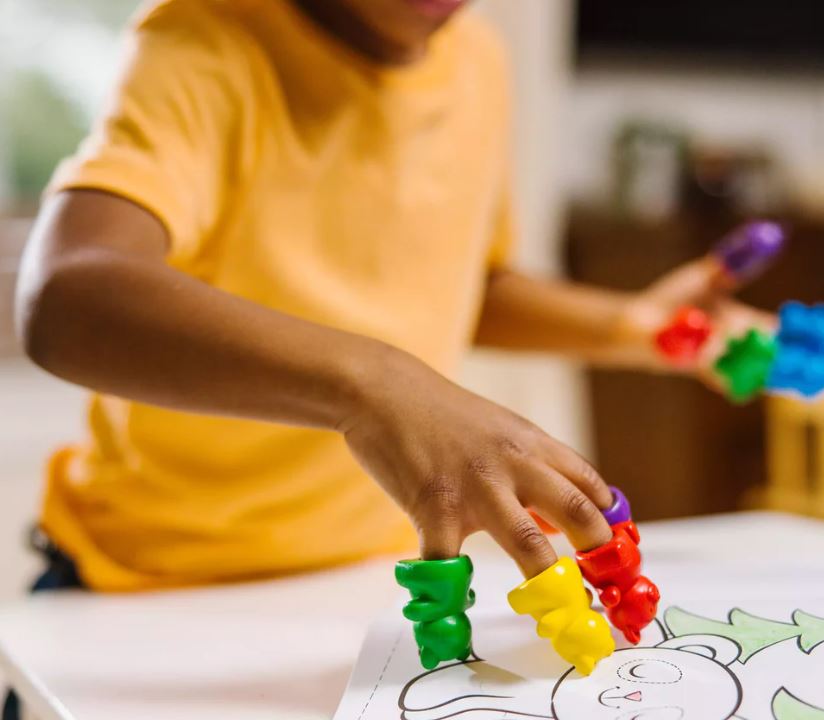 Cuddly Cubs Bear Finger Crayons